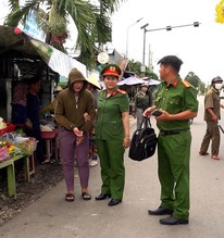 Bắt Nguyễn Thị Kim Ánh tại nhà riêng