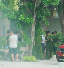 Khám xét nhà trùm giang hồ cộm cán Vi "ngộ" ở Thanh Hóa