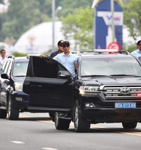 Vinh quang ngành Công an: Xe hộ tống thực hiện pha lái chiến thuật cực khó, VF 9 lần đầu được làm 1 việc