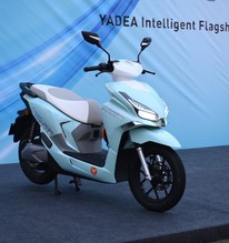 Đối thủ nặng ký của Honda Vision chính thức mở bán tại Việt Nam, ngoại hình siêu hút mắt, giá chưa đến 30 triệu đồng