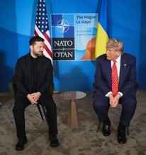 Mỹ rút khỏi Ukraine, trao ấn kiếm cho Nga