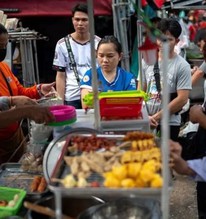 Một quốc gia đang gánh núi nợ “khổng lồ”, cao nhất Đông Nam Á