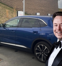 VinFast VF 8 sạc điện tại trụ Tesla: Đây là tham vọng của Elon Musk