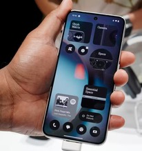 Chuyên gia review: "Tôi đã tìm được mẫu điện thoại làm được những điều mà ngay cả Samsung cũng không thể"