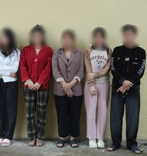 Triệt phá nhóm livestream khiêu dâm, kích dục: Nhiều cô gái chia ca kiếm tiền khủng, mỗi buổi thu hút 30.000 người xem