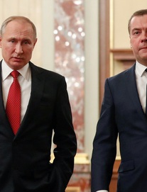 Ông Putin ký luật miễn trừ trọn đời: Kịch bản duy nhất để "hạ bệ" 1 cựu lãnh đạo Nga là gì?