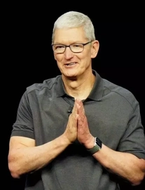 Tim Cook: "Gần như mọi sản phẩm Apple đều đến từ Việt Nam" - Giữa nguy khốn, công ty lại tìm được chân ái?