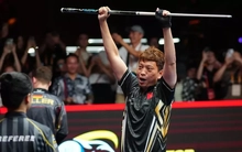 Cơ thủ Việt Nam ngược dòng đánh bại cựu số 1 thế giới đầy cảm xúc