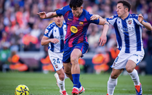 Barcelona thắng áp đảo Levante, vững ngôi đầu La Liga