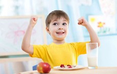 Nguy cơ sức khoẻ “rình rập” trẻ mùa tựu trường: BS chỉ mẹo bảo vệ trẻ, cha mẹ cần lưu ý