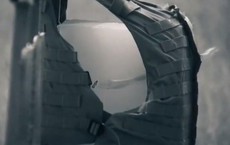 Video sốc Rostec thử bắn xuyên áo giáp Mỹ viện trợ