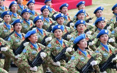 Lễ diễu binh oai hùng và đầy tự hào của 12.000 người - những hình ảnh đi vào lịch sử ở Điện Biên Phủ