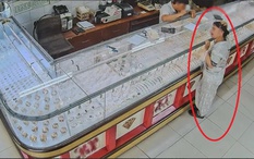 Mở két lấy 2 cây vàng đem bán thì phát hiện bị mất: Chuyện 1 năm trước khiến vợ "lạnh sống lưng"