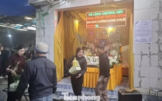 Xót xa đám tang cô giáo trẻ tử vong trong vụ lật xe ở Lào Cai