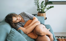 Ung thư giai đoạn 3 được phát hiện sau khi cơ thể có 3 triệu chứng: 1 cô gái trẻ lên tiếng cảnh báo