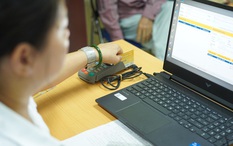 Tặng quà Tết với mức 300.000 đồng cho người hưởng lương hưu, trợ cấp mất sức lao động