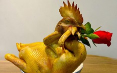 Luộc gà cúng giao thừa chớ bỏ qua 3 thao tác quan trọng: Gà đẹp, vàng ươm, thịt căng mọng, không khô