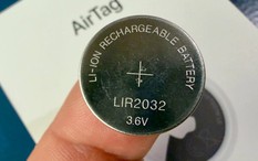 Sai lầm tai hại khi thay thế pin dùng một lần bằng pin sạc cho Apple AirTag: Tưởng tiết kiệm hóa ra phá hỏng thiết bị