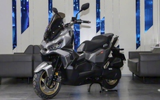 SYM Husky 150 ADV: Mẫu xe tay ga phong cách địa hình gây chú ý với thiết kế lạ mắt và khả năng vận hành đáng nể