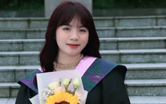 Lời nhắn xúc động từ giường bệnh của cô gái 24 tuổi mắc ung thư giai đoạn cuối