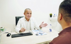 Nam sinh 19 tuổi nhiễm HIV: Bác sĩ lo ngại vì điều này