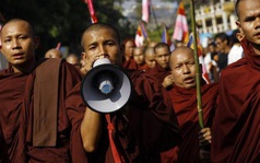 Myanmar: Kêu gọi người dân tụ tập đọc kinh, thách thức quân đội dịp nghỉ năm mới