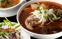 Làn sóng món Việt ở Philly, Mỹ: Phở gà, bún đậu, cafe trứng đều có đủ