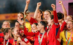 Chủ tịch liên đoàn bóng đá từ chức, tuyển nữ Tây Ban Nha vẫn từ chối thi đấu