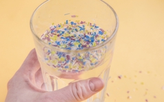 Nghiên cứu từ Trung Quốc phát hiện cách giảm 90% vi nhựa trong nước: Người Việt đã làm từ lâu