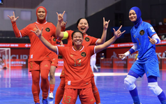 Giải châu Á: Indonesia vào tứ kết nhờ mưa bàn thắng, chủ nhà World Cup bị loại theo kịch bản đáng buồn