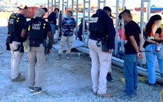 Sau vụ đột kích công trường Hyundai-LG bắt 475 người khiến Hàn Quốc chấn động: Ông Trump vội trấn an