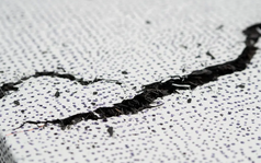 Phát minh "thép tự chữa lành" có thể rung chuyển ngành cầu đường toàn cầu