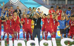 "ĐT Việt Nam đừng ngủ quên trên chiến thắng, mục tiêu cao nhất là World Cup cơ mà!"