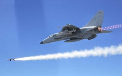 Biển Đông: Việt Nam có cách hóa giải 'quân bài chủ' JH-7 Trung Quốc