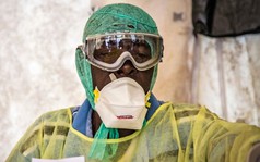WHO đồng ý cho thử nghiệm thuốc điều trị Ebola