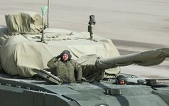 T-14 Armata - "Ngôi Sao" trong Lễ diễu binh trên Hồng trường