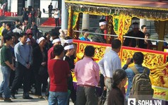 Dòng người đau xót tiễn đưa 4 người trong một gia đình