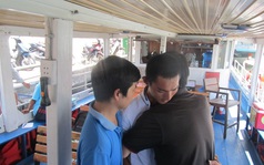 Cuộc gặp xúc động giữa người bị nạn và ân nhân trong vụ chìm tàu sông Hàn