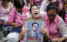 Người Thái Lan đau thương sau khi Quốc vương Bhumibol qua đời