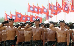 Lãnh đạo Đài Loan bất ngờ kêu gọi thanh niên nhập ngũ