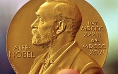 Giải Nobel và bí ẩn về 2 chiếc huy chương vàng biến mất!