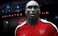 Sol Campbell: Gã khổng lồ cô đơn không thể bị hạ gục cả trên sân lẫn ngoài đời