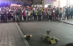 Lời khai bất ngờ của bạn trai nữ sinh ném con qua cửa sổ nhà vệ sinh