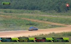 Bán kết Tank Biathlon 2018 - Xe tăng TQ gặp sự cố "lăn đùng ra chết" giữa đường đua!