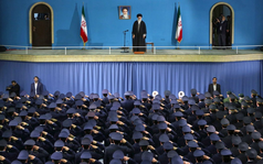 Nhân biến động ở Iran để xé thỏa thuận hạt nhân, ông Trump thua mưu giáo chủ Ayatollah?