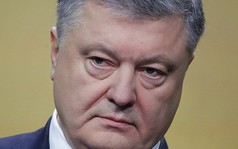 Ông Poroshenko: Ukraine sẽ không bao giờ chuyển hướng ở eo biển Kerch