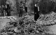 Chuyện làm phim về Khmer Đỏ: Hãy để những hình ảnh khủng khiếp này nói lên sự thật