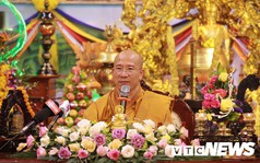 Đại đức Thích Trúc Thái Minh xin lỗi nhân dân, phật tử sau khi chùa Ba Vàng truyền bá vong báo oán