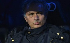 Jose Mourinho tuyên bố từ bỏ La Liga sau hơn... 1/3 chặng đường