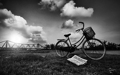 Zoom Hà Nội: Dấu ấn thời gian bên cây cầu Long Biên